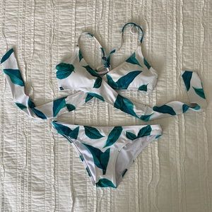 Cupshe swimsuit